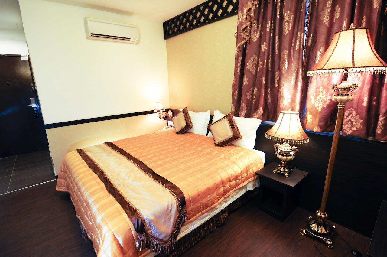 K Garden Hotel Parit Buntar Extérieur photo